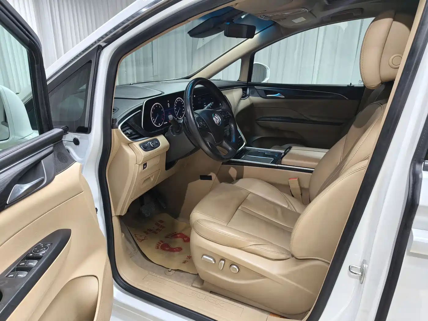 Buick GL8 2021 ES Landlord 653T Premium фото 9
