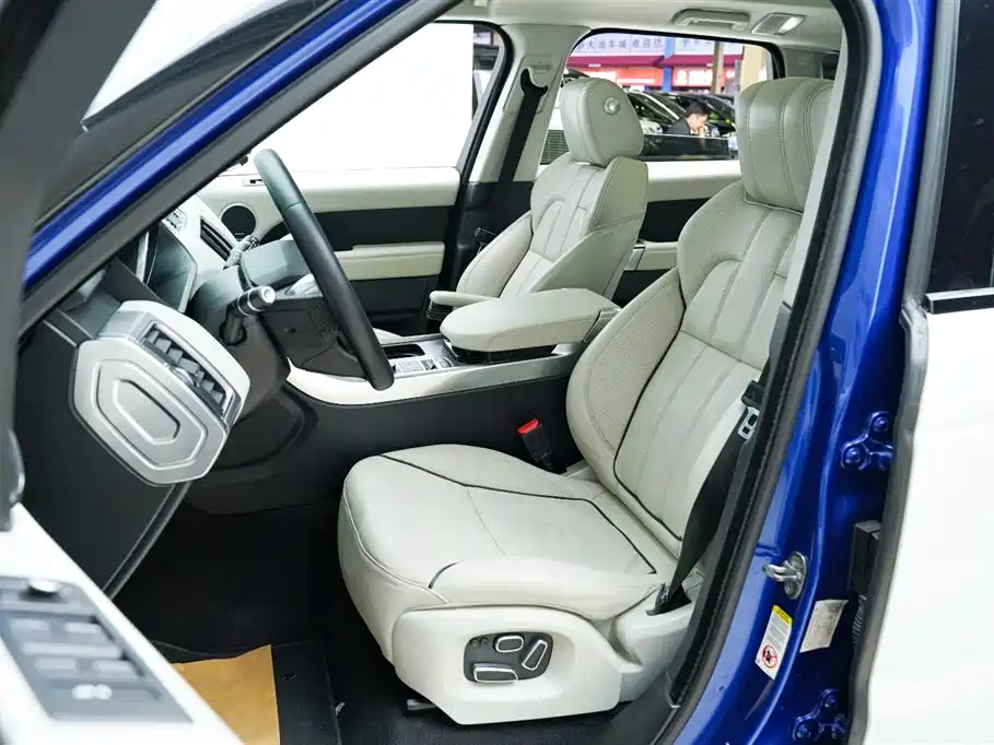 Land Rover Range Rover Sport 2014 3.0 SC V6 HSE фото 3