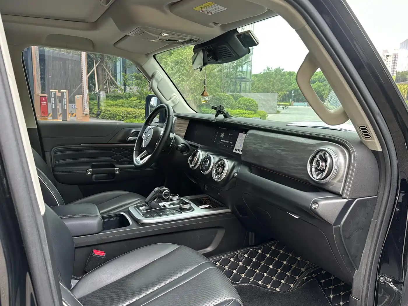 Tank 300 2023 Off-Road Edition 2.0T Conqueror фото 11