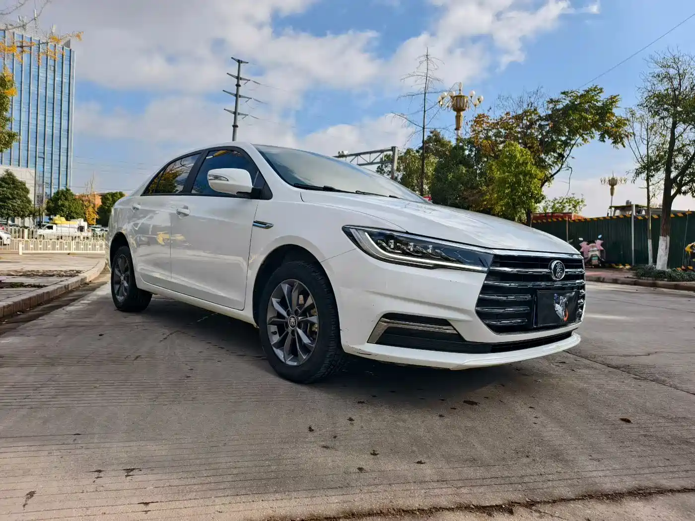 BYD Qin 2019 1.5L Manual Luxury Edition фото 3