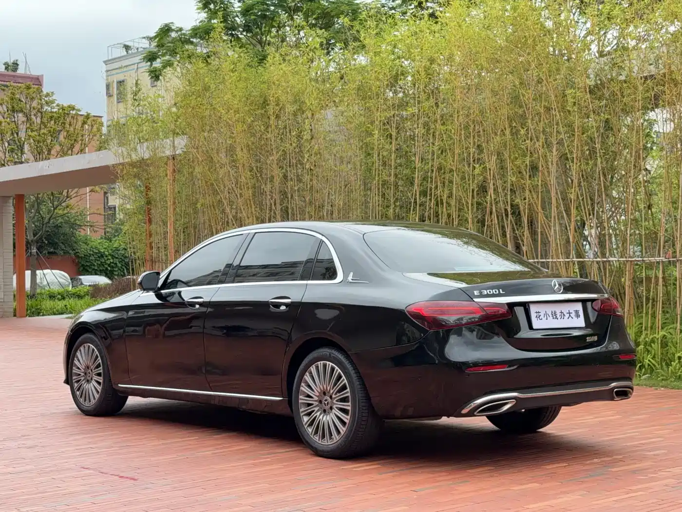 Mercedes-Benz E-Class 2021 E 300 L Fashion фото 4