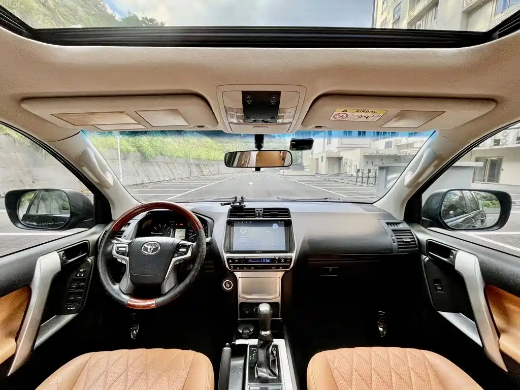 Toyota Prado (Import) 2019 2014 2.7L Automatic Standard Edition