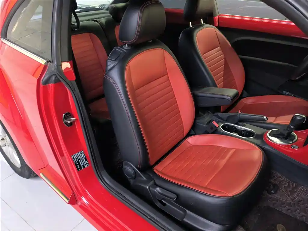 Volkswagen Beetle 2018 180TSI Easy Joy Edition фото 25