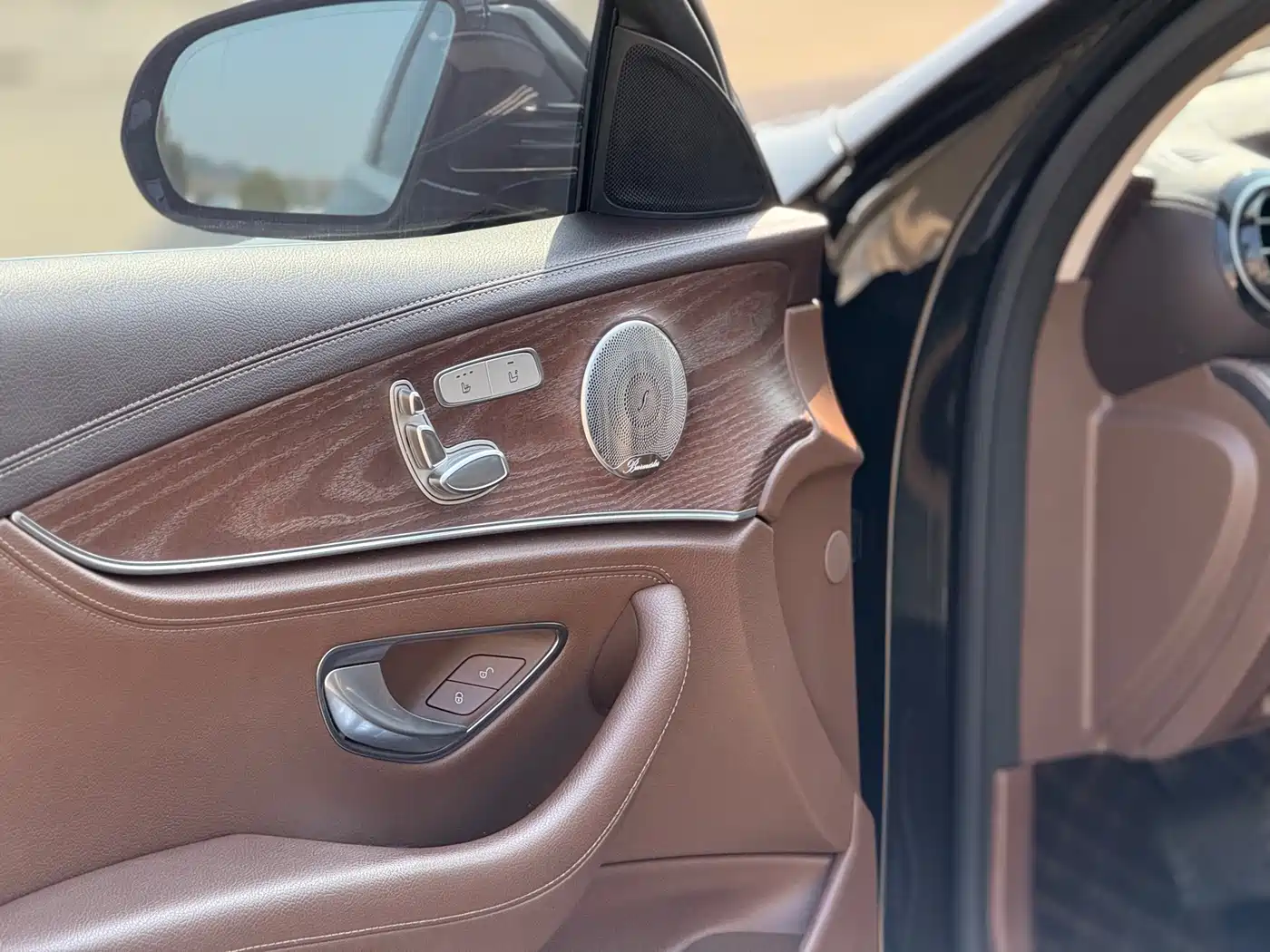 Mercedes-Benz E-Class 2023 E 300 L Luxury фото 6