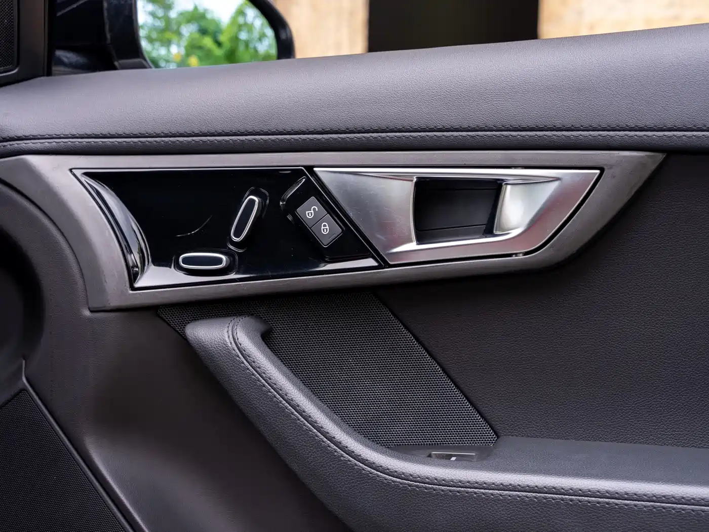 Jaguar F-TYPE 2016 3.0 SC Hardtop фото 29