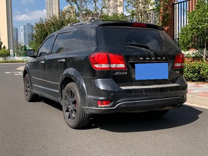 Dodge Journey 2015 2013 Model 2.4L 2WD Premium Edition