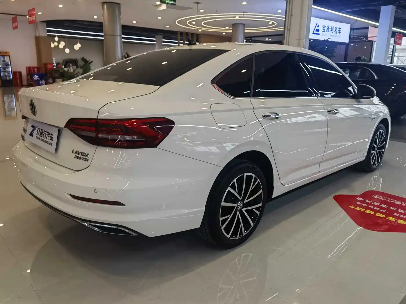 Volkswagen Lavida 2019 280TSI DSG Luxury Edition China VI фото 14