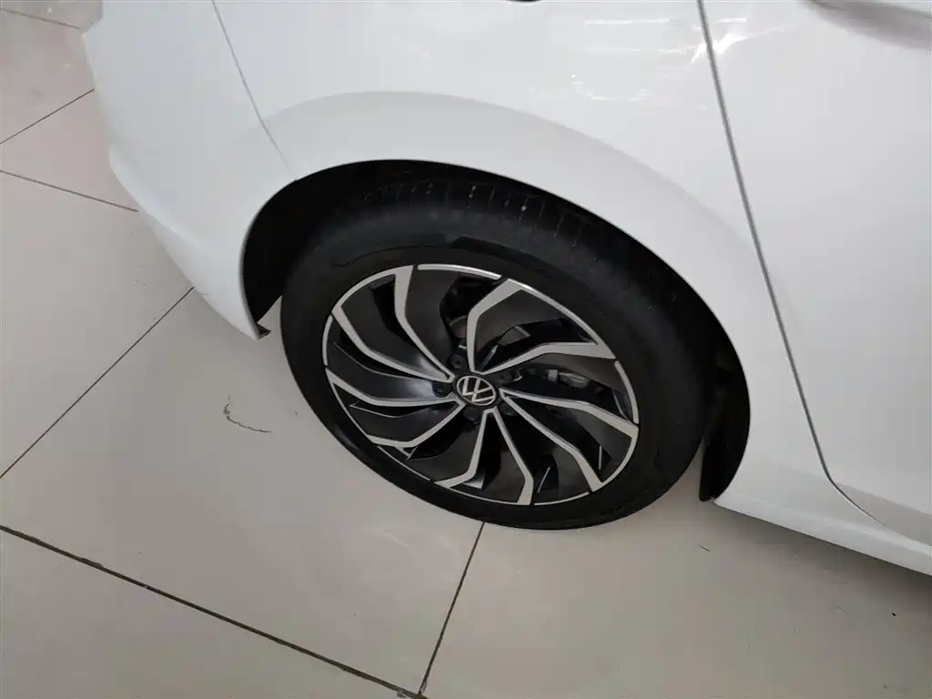 Volkswagen Golf 2023 Facelift 280TSI DSG Pro фото 26