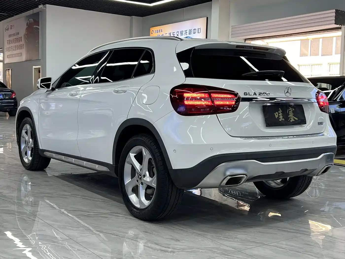 Mercedes-Benz GLA 2018 GLA 200 Dynamic фото 3