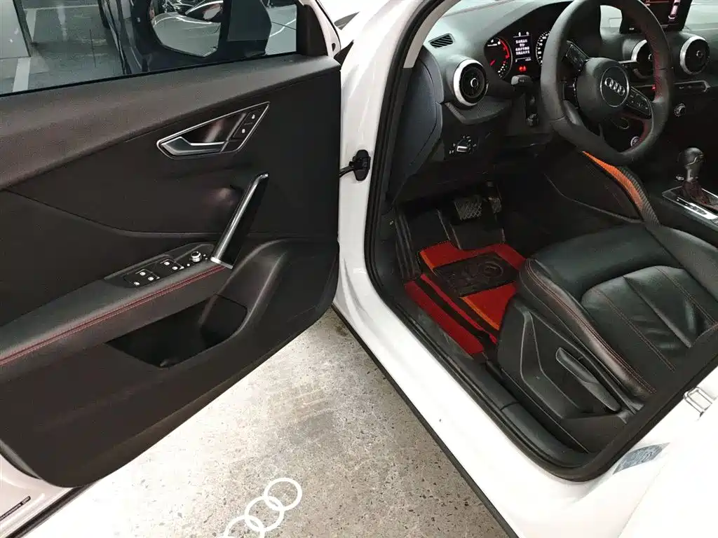 Audi Q2L 2023 35TFSI Progressive Dynamic фото 13