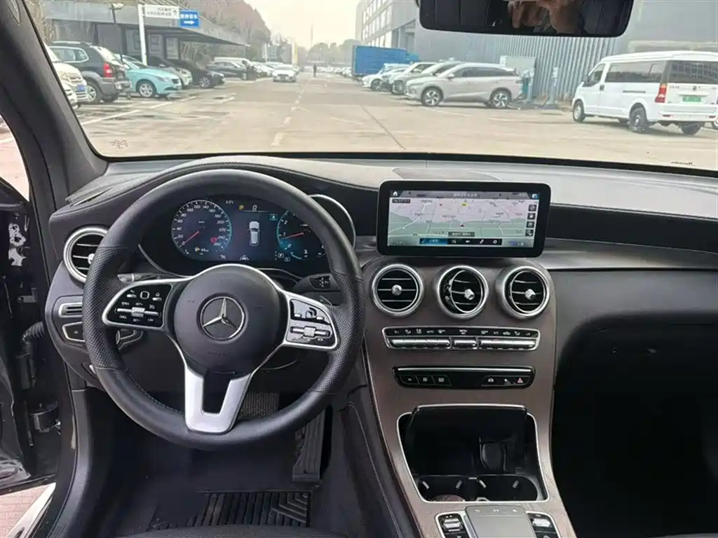 Mercedes-Benz GLC 2020 Facelift GLC 300 L 4MATIC Dynamic фото 15