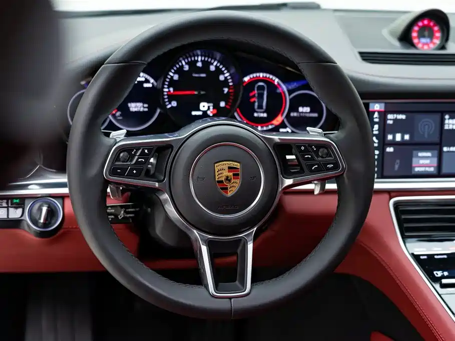 Porsche Panamera 2017 Panamera 4 Sport Turismo 3.0T фото 14