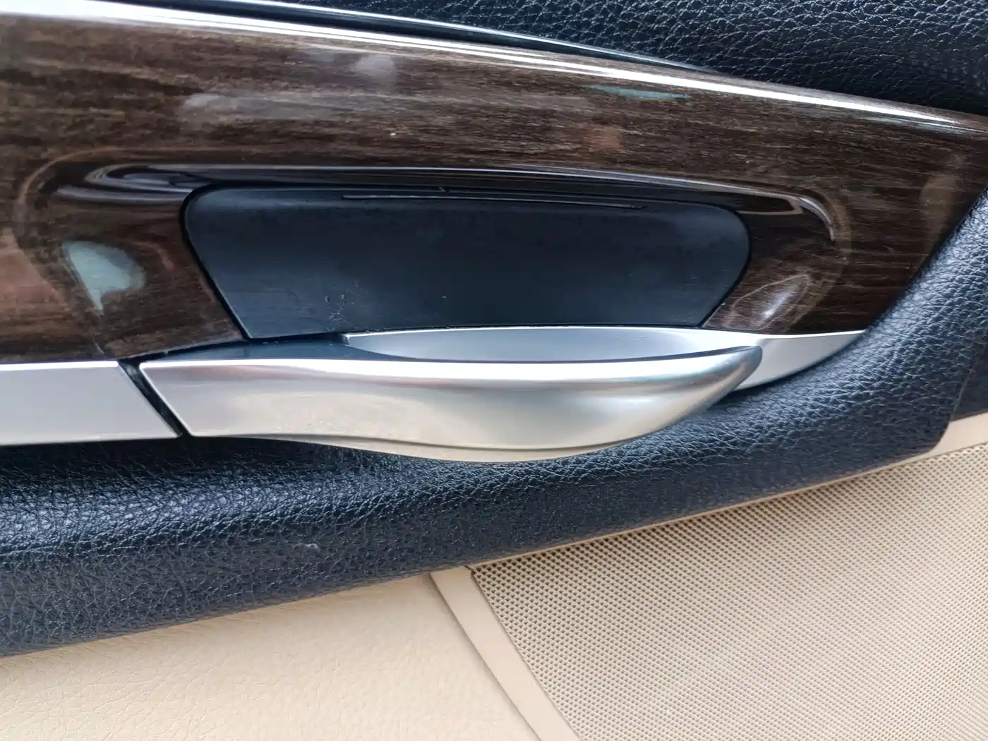 BMW 7 Series 2009 740Li Premium фото 23