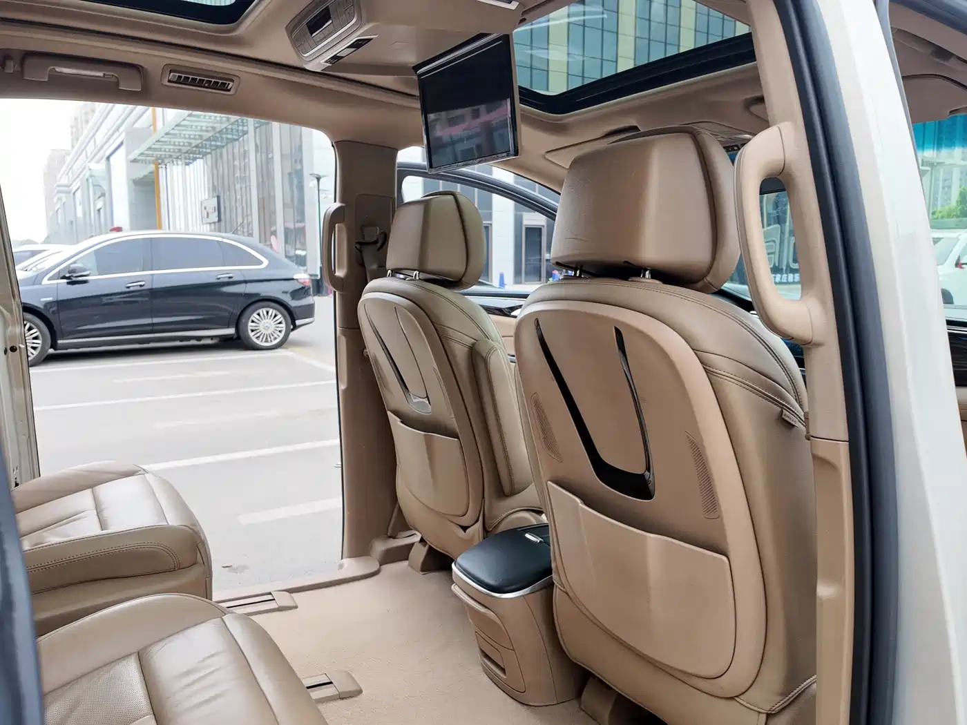 Buick GL8 2018 ES 28T Flagship Type China VI фото 19