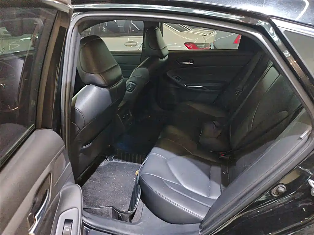 Toyota Avalon 2021 2.5L Luxury Edition фото 14