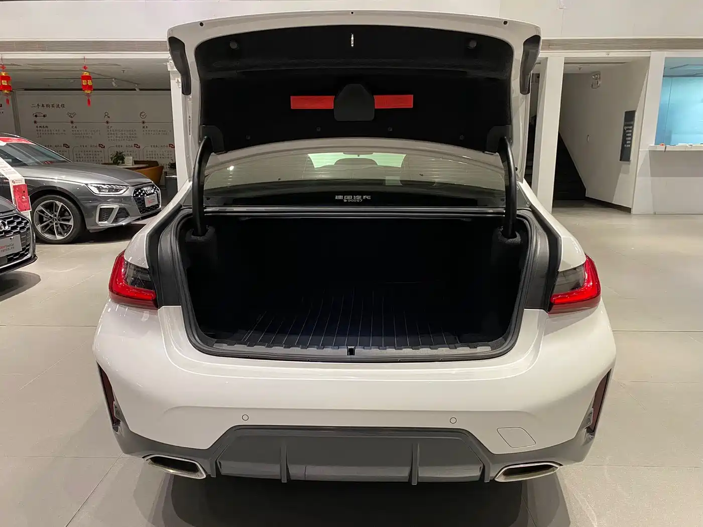 BMW 3 Series 2023 320Li M Sport Package фото 19