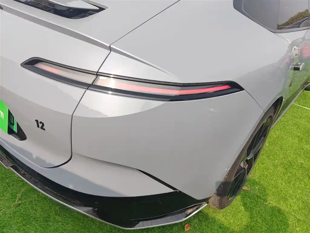 Avatr 12 2023 650 Triple Laser AWD Performance Edition фото 19