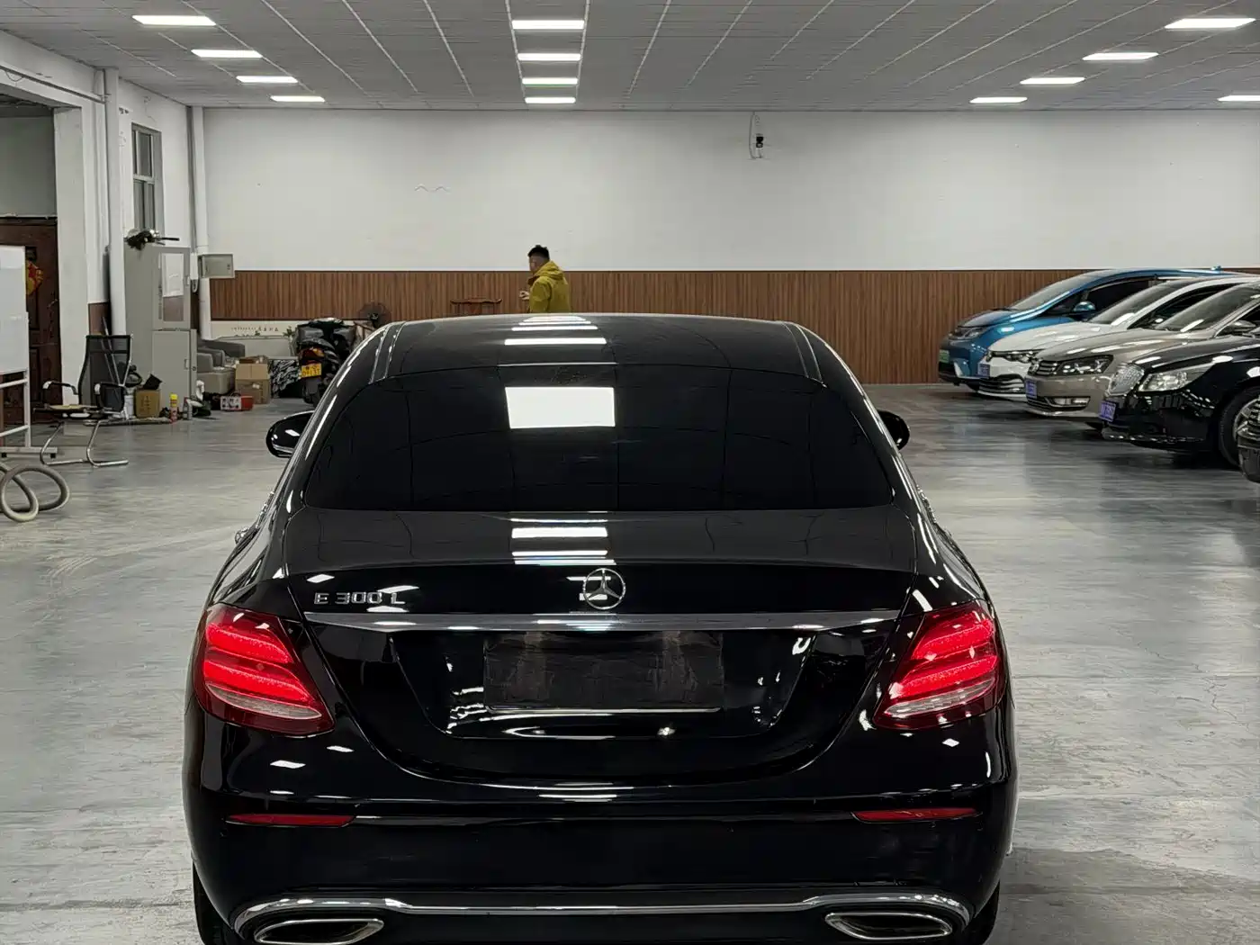 Mercedes-Benz E-Class 2016 E 200 L фото 8