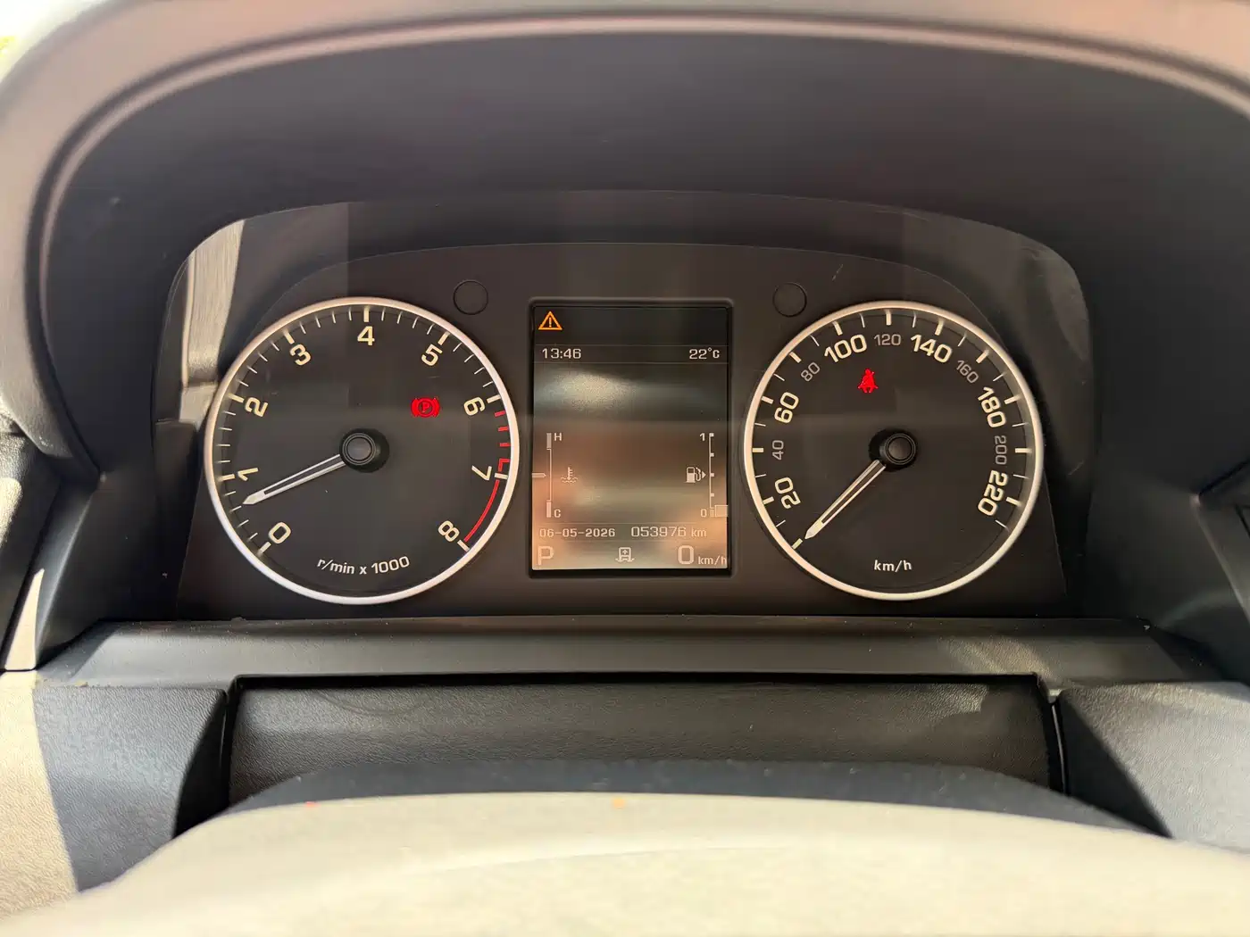Land Rover Discovery 2016 3.0 SC V6 HSE фото 6