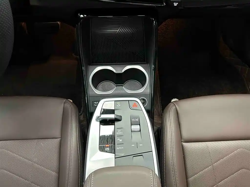 BMW X1 2023 sDrive20Li X Design Package фото 5