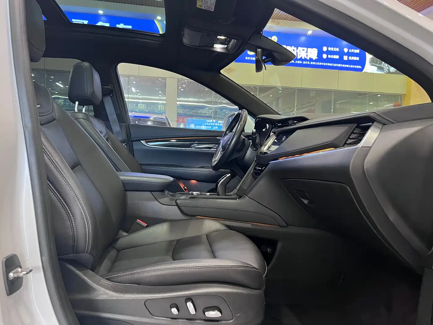Cadillac XT5 2021 2.0T 2WD Luxury Edition фото 14