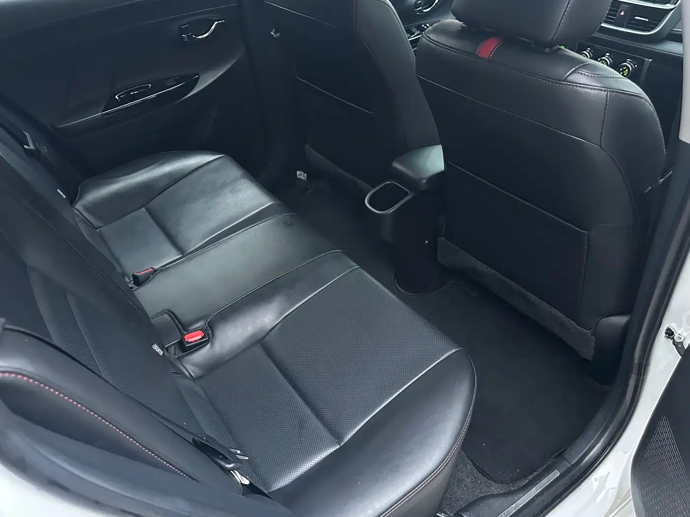Toyota YARiS L Zhi Xuan 2020 1.5L CVT Premium Edition фото 15