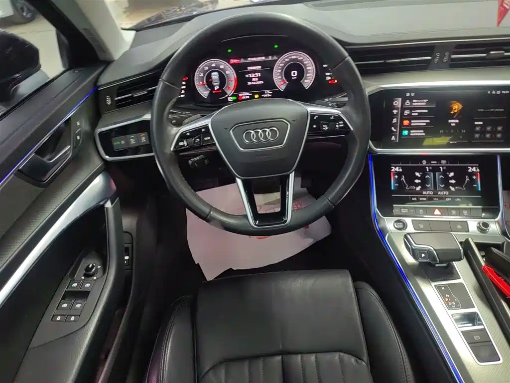 Audi A6L 2021 45 TFSI Exclusive Elegance фото 3