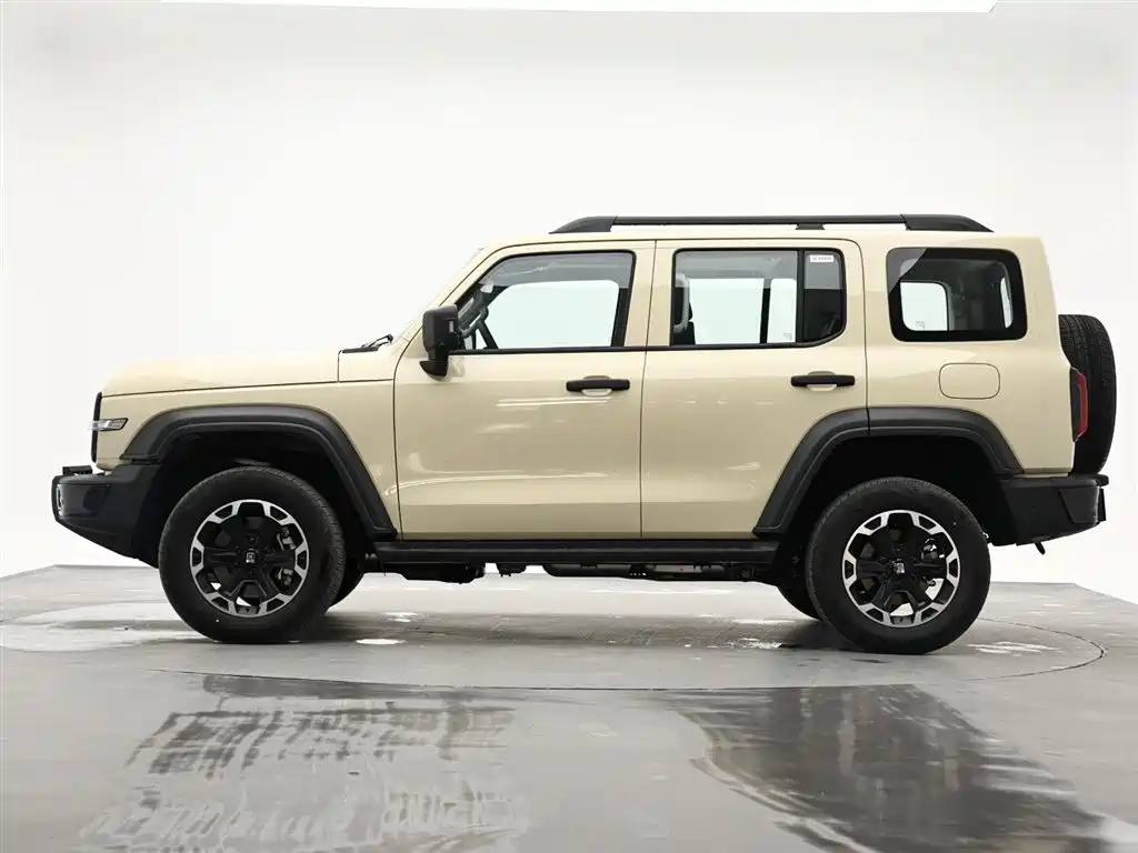 Tank 300 New Energy 2025 Hi4-T 36.7kWh Edition фото 5