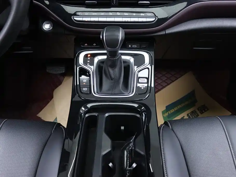 GAC Trumpchi Trumpchi M6 2023 PRO 270T DCT Luxury Edition фото 26