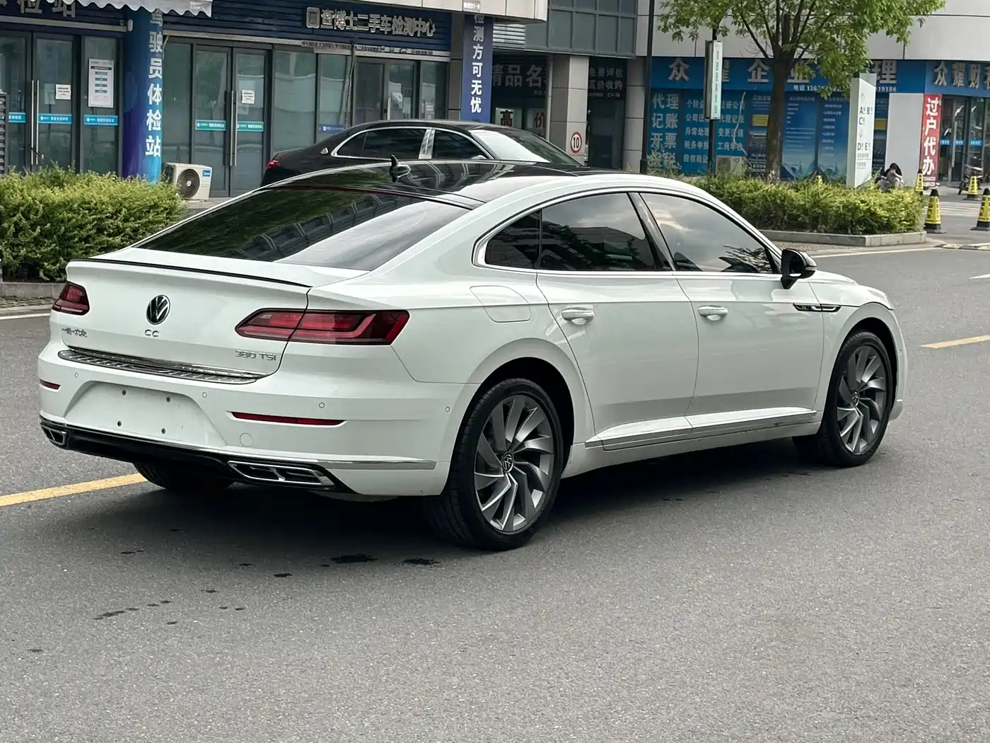 Volkswagen FAW-Volkswagen CC 2024 380TSI Eye-catching Edition фото 10