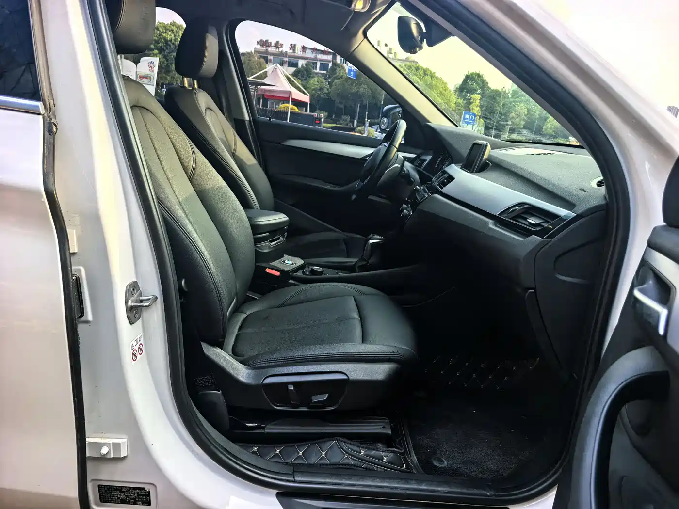 BMW X1 2018 sDrive20Li Leading Model фото 4