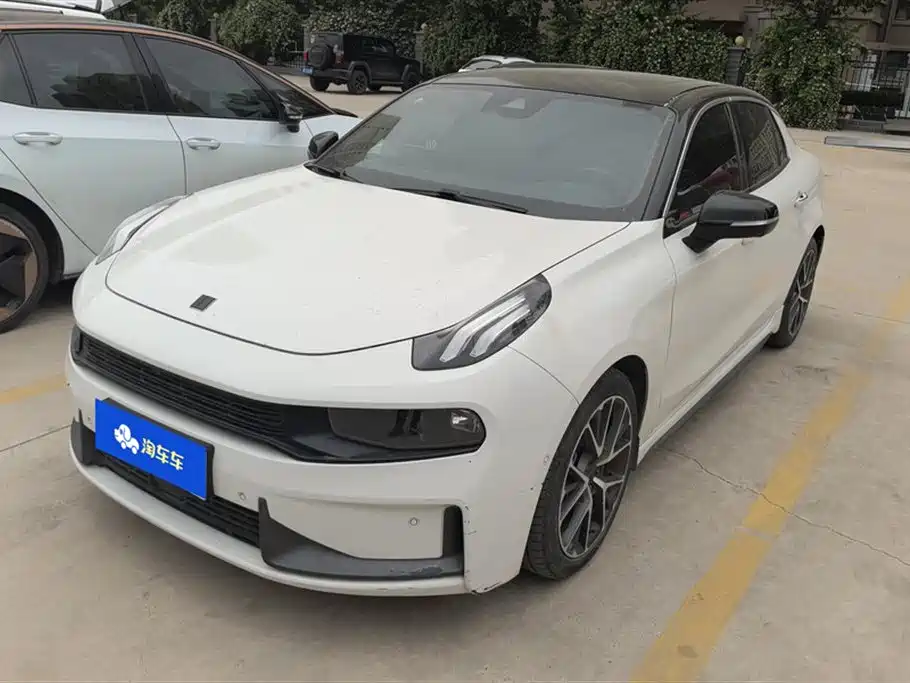 Lynk & Co 03 2019 2.0TD Auto Power Pro Version