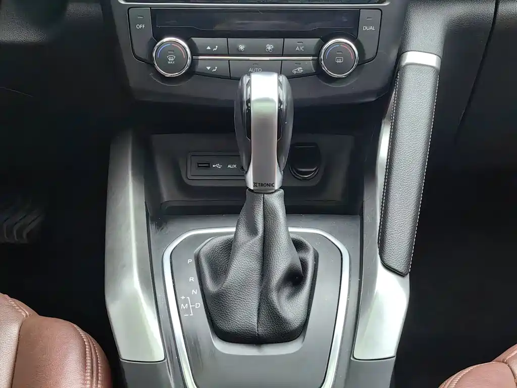 Renault Kadjar 2016 2016 2.0L 2WD Leading