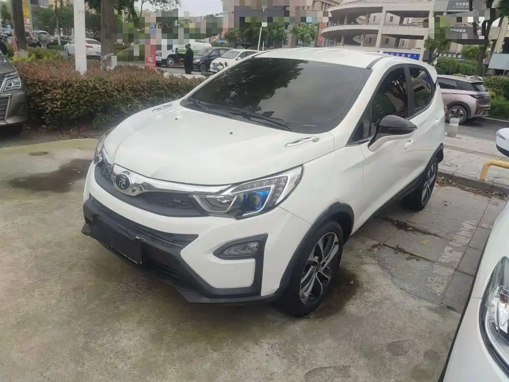 BYD Yuan 2016 1.5L Automatic Luxury фото 2