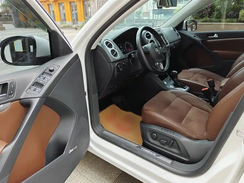 Volkswagen Tiguan 2015 2.0TSI Automatic 4WD Flagship фото 13