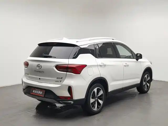 GAC Trumpchi Trumpchi GS4 2018 235T Automatic 2WD Luxury Smart Connect Million Commemorative Edition — фото 2