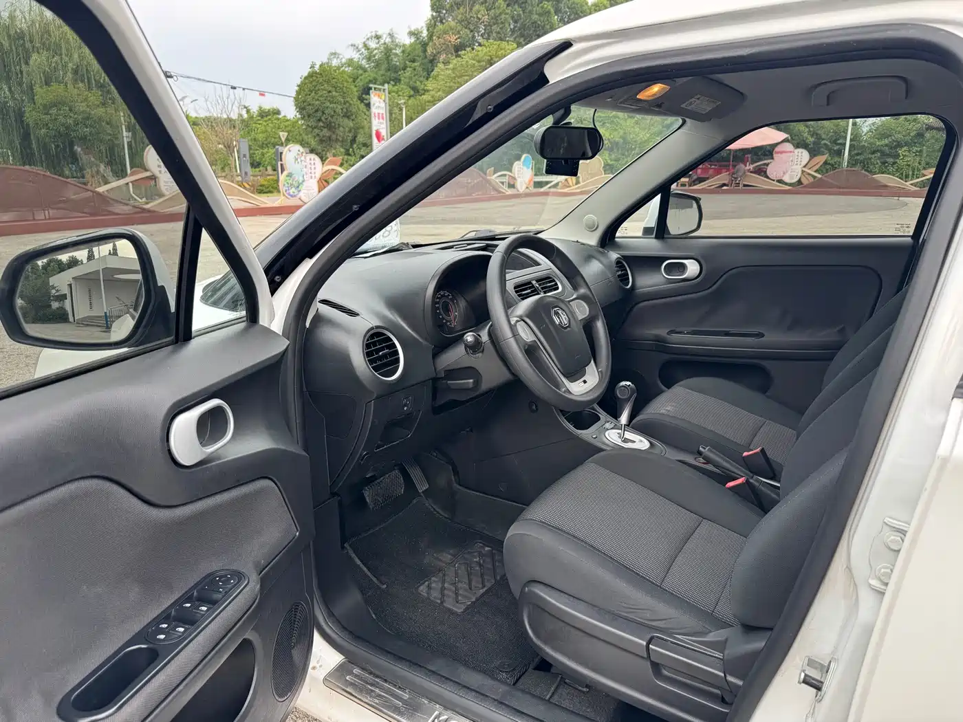 MG 3 2017 2016 1.3L AMT Comfort Edition