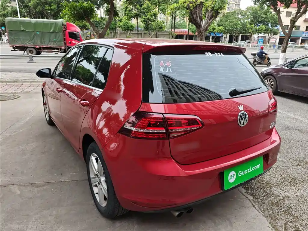 Volkswagen Golf 2017 230TSI Auto Comfort Millionth Anniversary Edition фото 5