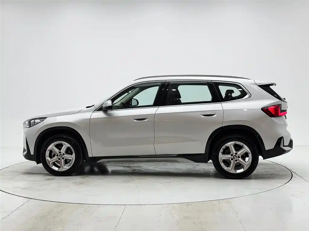 BMW X1 2023 sDrive20Li X Design Package фото 7