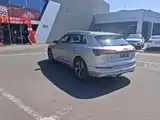 Фото 6 - Audi e-tron