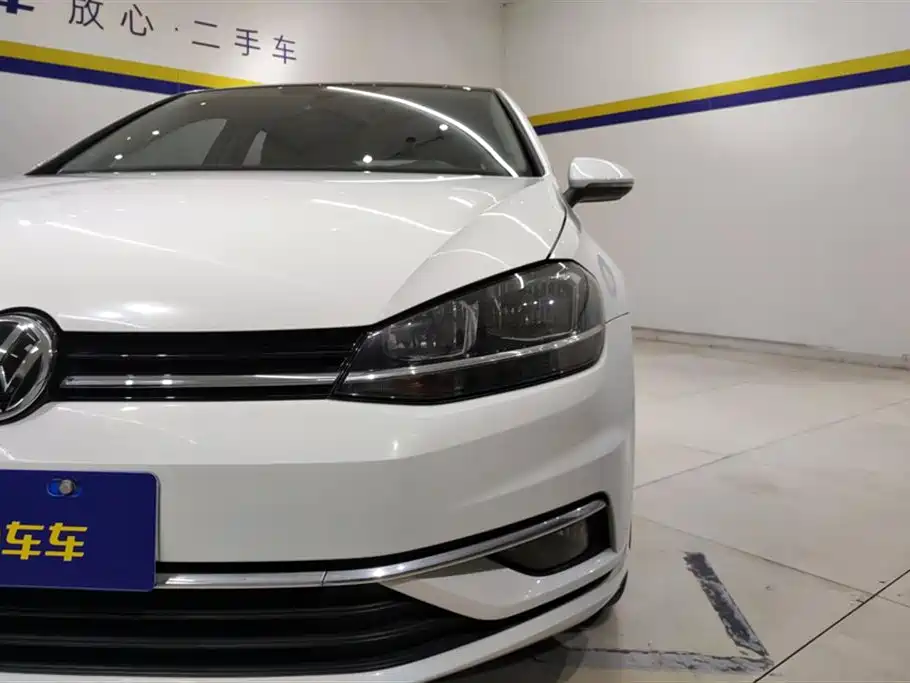 Volkswagen Golf 2020 Beloved Edition 280TSI DSG Comfort фото 5
