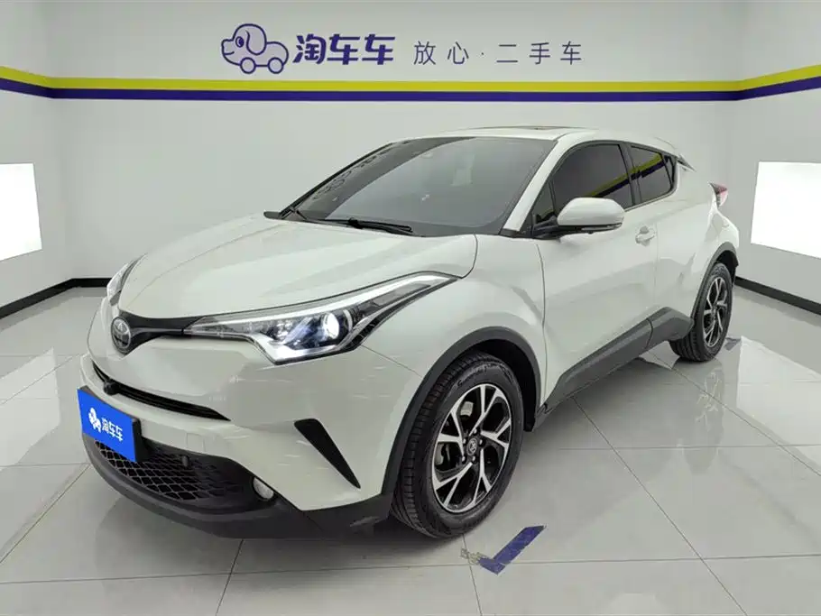 Toyota C-HR 2018 2.0L Leading Sunroof Edition China VI