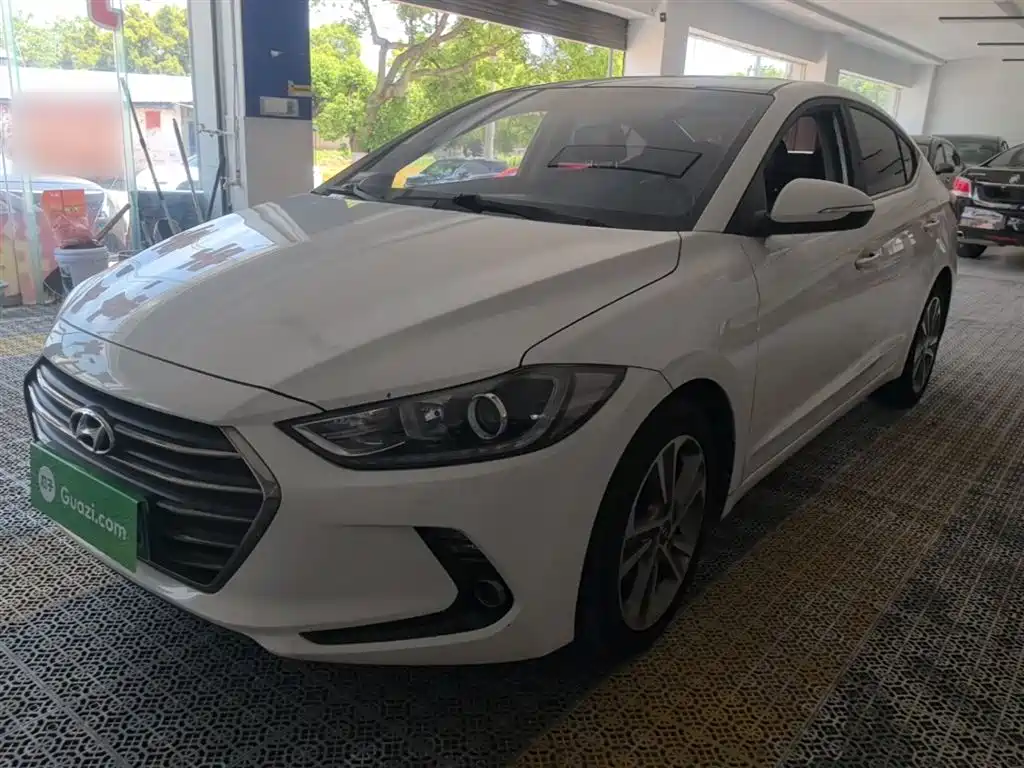 Hyundai Elantra 2016 Model 1.6L Automatic Smart Elite фото 2