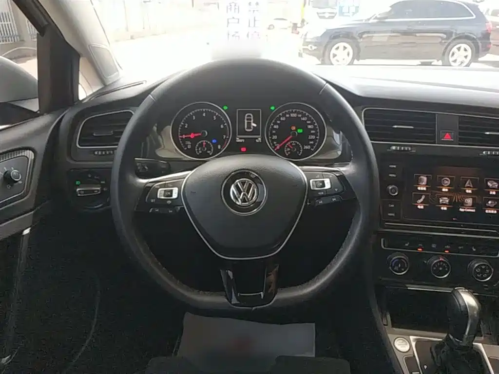 Volkswagen Golf 2019 280TSI DSG Luxury (China V) фото 11