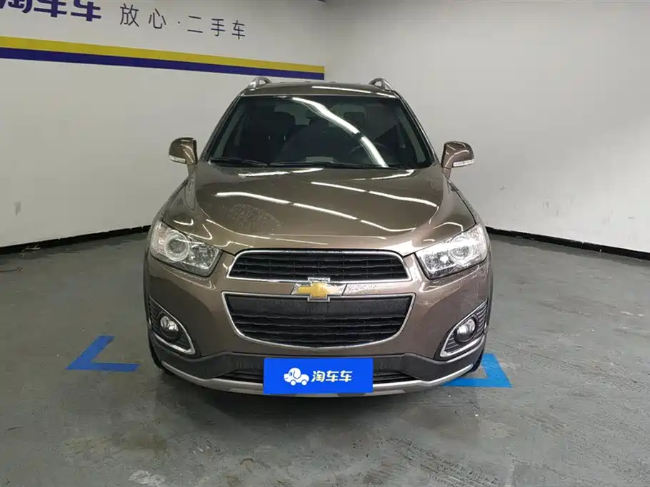 Chevrolet Captiva 2015 2.4L 2WD Urban Edition 7-seater фото 2