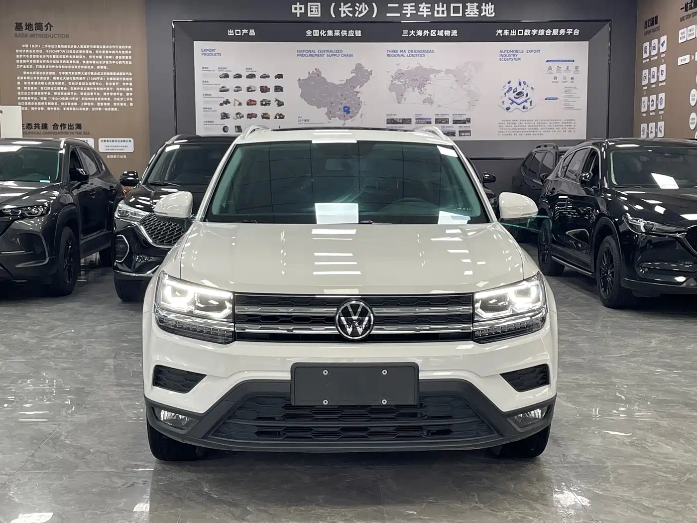 Volkswagen Tharu 2022 280TSI FWD Luxury Edition фото 2