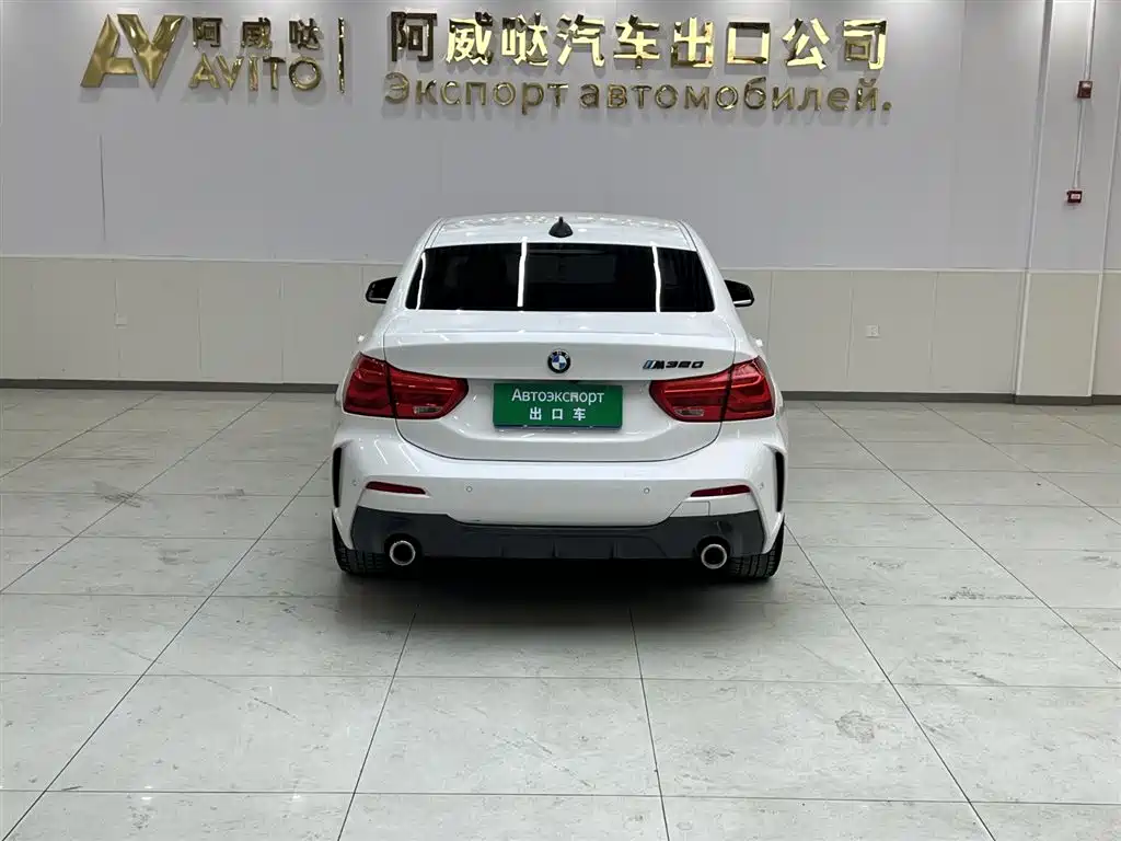 BMW 1 Series 2021 120i M Sport фото 5