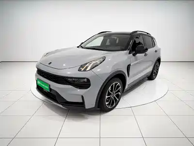 Lynk & Co 01