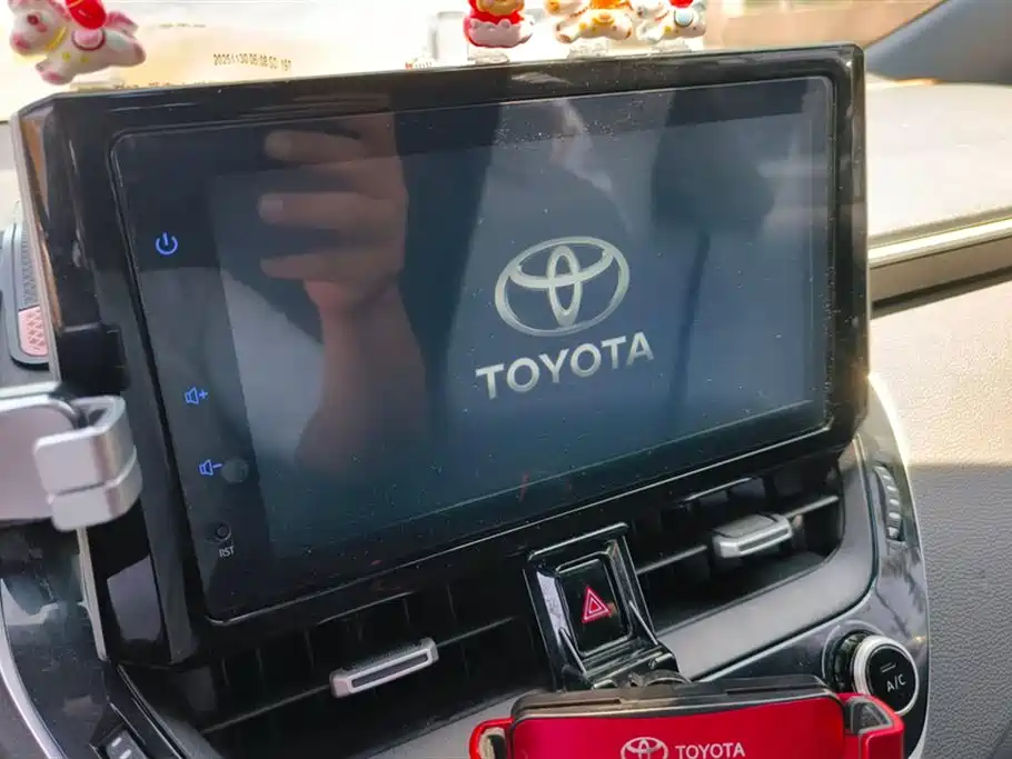 Toyota Levin 2019 Hybrid 1.8H E-CVT Luxury Edition China VI фото 13