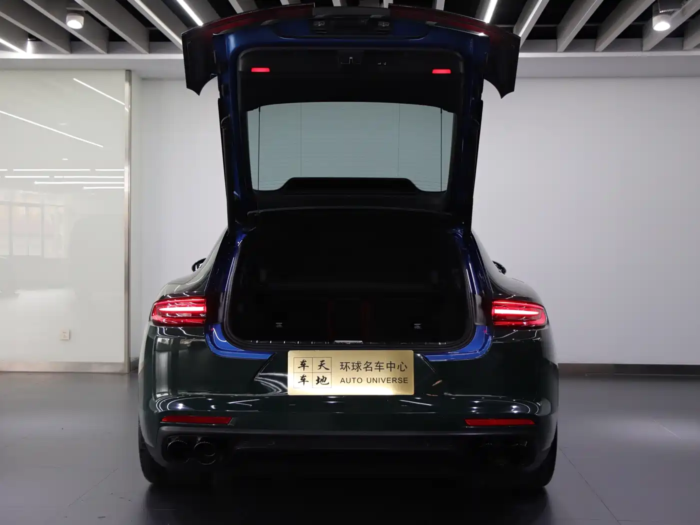 Porsche Panamera 2017 Panamera Executive Long Wheelbase 3.0T фото 28